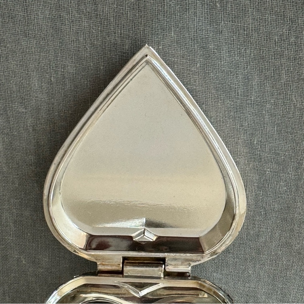REED & BARTON Vintage Silverplated Trinket Heart Box Engraved “HSJ” or “HJS” - Picture 7 of 14